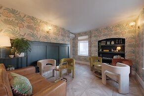 Florence House Hotel & Restaurant