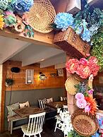 Florence House Hotel & Restaurant