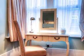 Somerset House Hotel & Restaurant