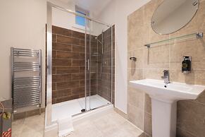 Somerset House Hotel & Restaurant