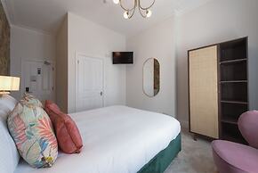 Somerset House Hotel & Restaurant