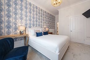 Somerset House Hotel & Restaurant