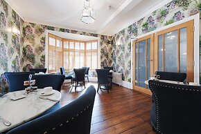 Somerset House Hotel & Restaurant