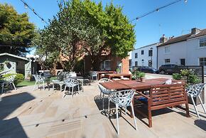 Somerset House Hotel & Restaurant