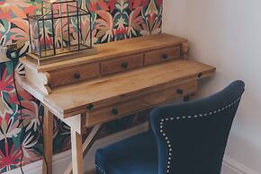 Florence Gardens Hotel & Restaurant