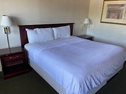Paramount Motel