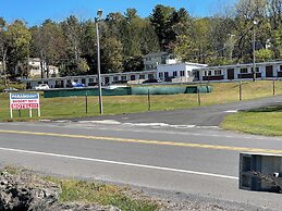 Paramount Motel
