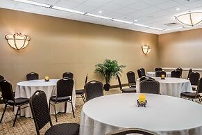 Comfort Suites Near Casinos Norwich-Uncasville CT