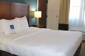 Comfort Suites Near Casinos Norwich-Uncasville CT