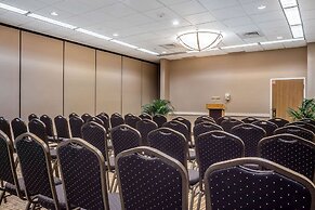 Comfort Suites Near Casinos Norwich-Uncasville CT