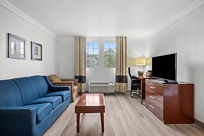 Comfort Suites Near Casinos Norwich-Uncasville CT