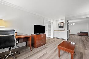 Comfort Suites Near Casinos Norwich-Uncasville CT