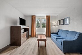 Comfort Suites Near Casinos Norwich-Uncasville CT