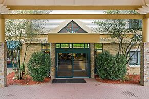 Comfort Suites Near Casinos Norwich-Uncasville CT