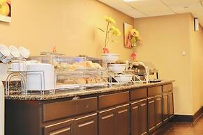 Comfort Suites Near Casinos Norwich-Uncasville CT