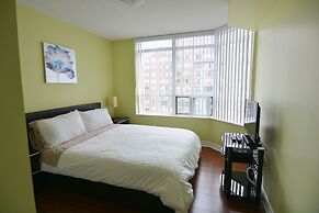 Maplewood Suites - Square One