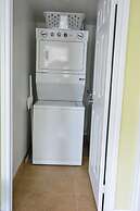 Maplewood Suites - Square One