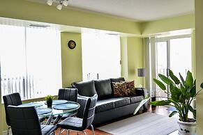 Maplewood Suites - Square One