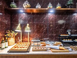 Mercure Qingdao Downtown