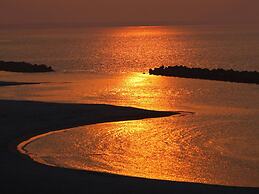 Bayside Square Kaike Hotel