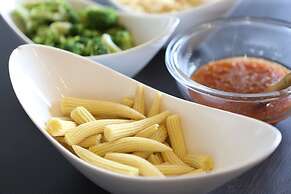 Bayside Square Kaike Hotel