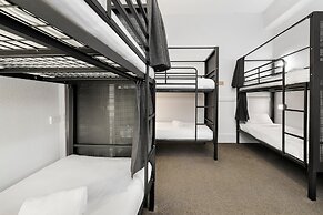 YHA Melbourne Central