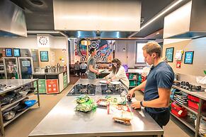 YHA Melbourne Central