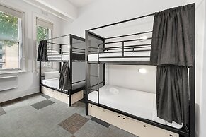 YHA Melbourne Central