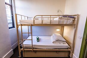 YHA Melbourne Central