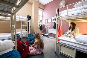 YHA Melbourne Central