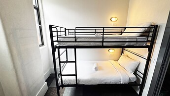 YHA Melbourne Central