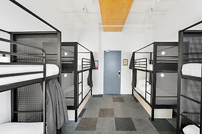 YHA Melbourne Central