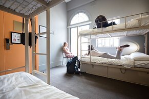 YHA Melbourne Central