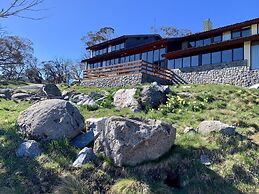 Valhalla Lodge Perisher