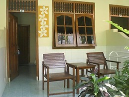 Adus Beach Inn