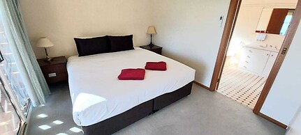 Barmera Lake Resort Motel