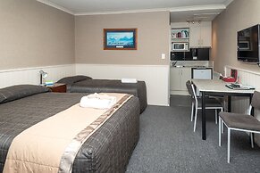 Te Anau Top 10 Holiday Park