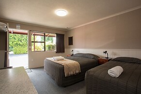 Te Anau Top 10 Holiday Park