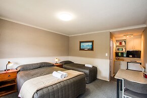 Te Anau Top 10 Holiday Park