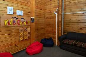 Te Anau Top 10 Holiday Park