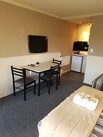 Te Anau Top 10 Holiday Park