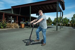 Te Anau Top 10 Holiday Park