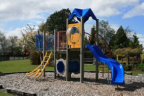 Te Anau Top 10 Holiday Park