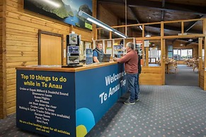 Te Anau Top 10 Holiday Park