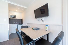 Te Anau Top 10 Holiday Park