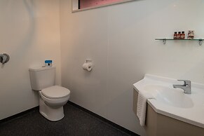 Te Anau Top 10 Holiday Park