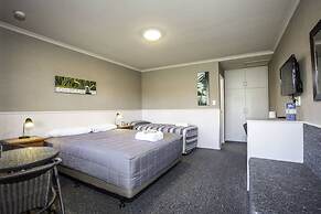 Te Anau Top 10 Holiday Park