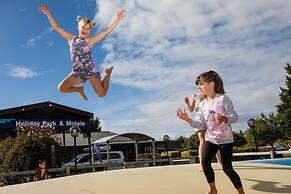 Te Anau Top 10 Holiday Park