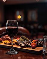 The Grand Oaks Resort