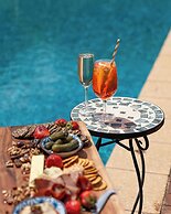 The Grand Oaks Resort